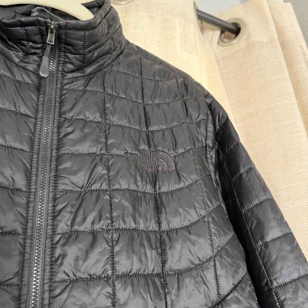 The North Face Thermoball Quilted Puffer Jacket Men's Size Medium M Black